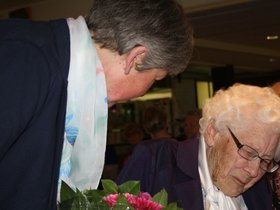 oma%20105%20jaar%20de%20posten%20063.JPG
