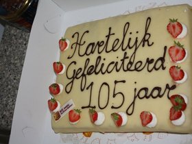 oma%20105%20jaar%20de%20posten%20126.JPG